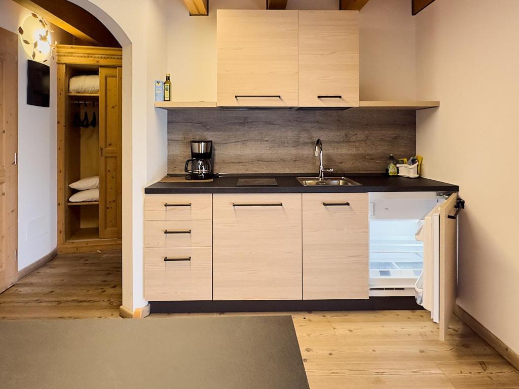 Residence Garni Il Giglio Commezzadura Exterior foto