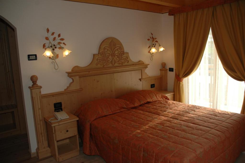 Residence Garni Il Giglio Commezzadura Cameră foto